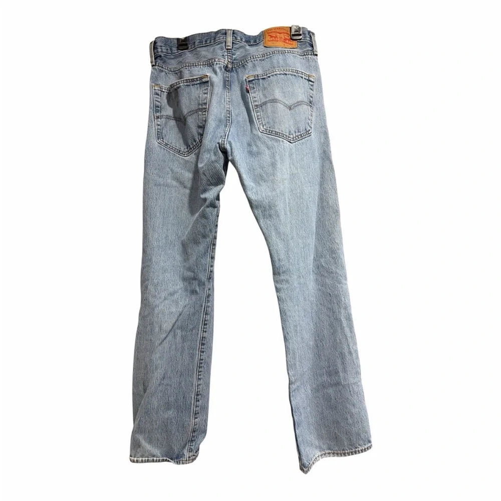 Levi’s 501 Light Wash Distressed Jeans Men’s W35 L32